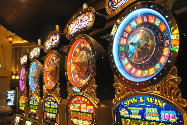 nagaemas99 slot Leaderboard interface showing live dealer tables and player counts